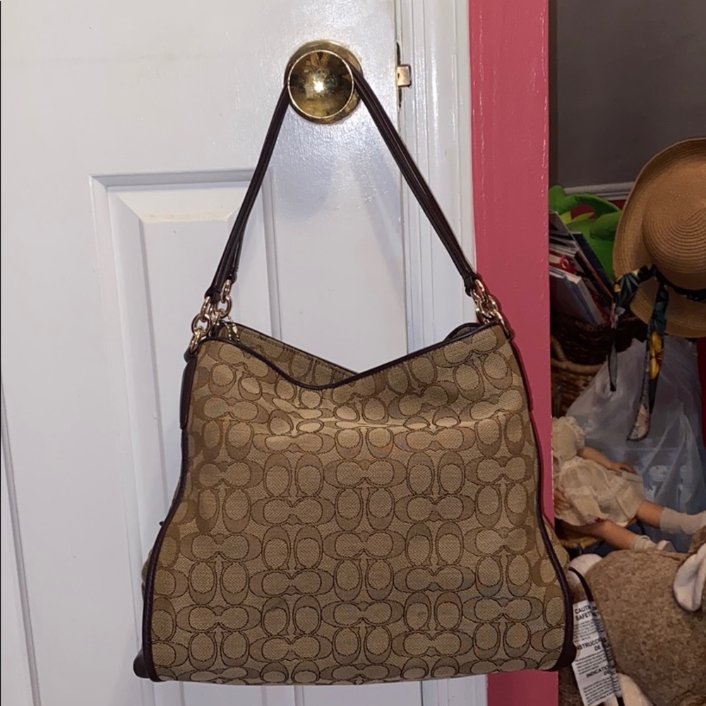 Coach Phoebe Shoulder Handbag